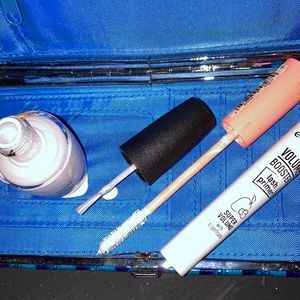 THE WHITES OF YOUR EYES…and LIPS!